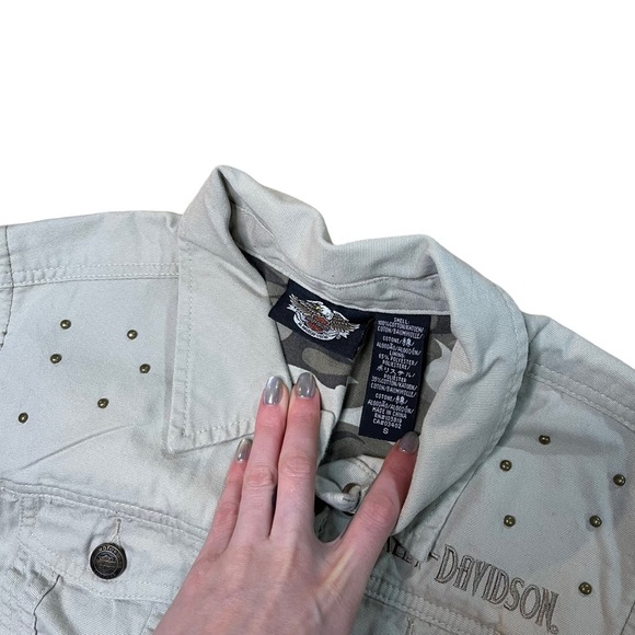 Vintage Harley Davidson Women’s Studded Cropped Button Down Tan Denim Jacket - Picture 3 of 5
